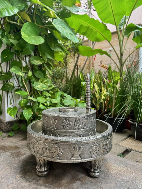 ANTIQUE GERMAN SILVER THIRUGU KAL