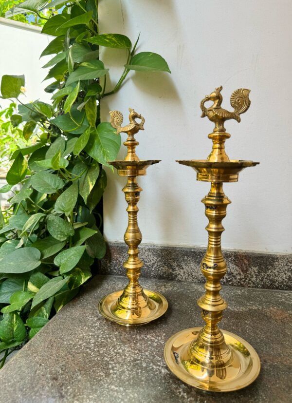 Annapakshi Vizhakku