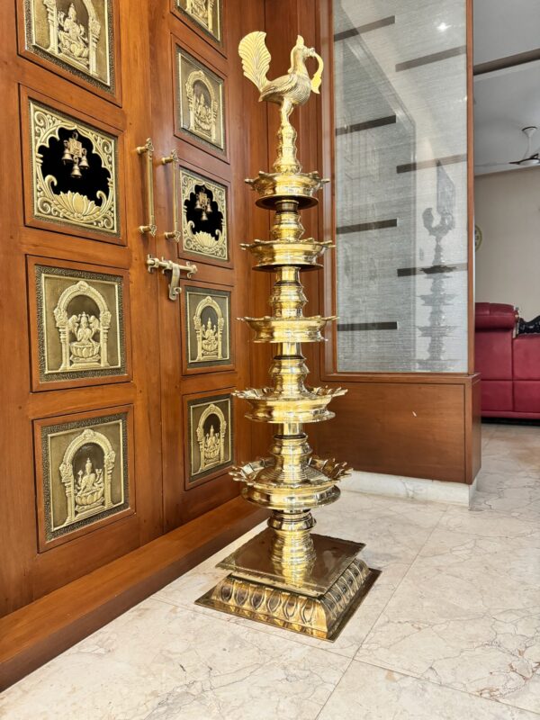 Annapakshi Step Vizhakku