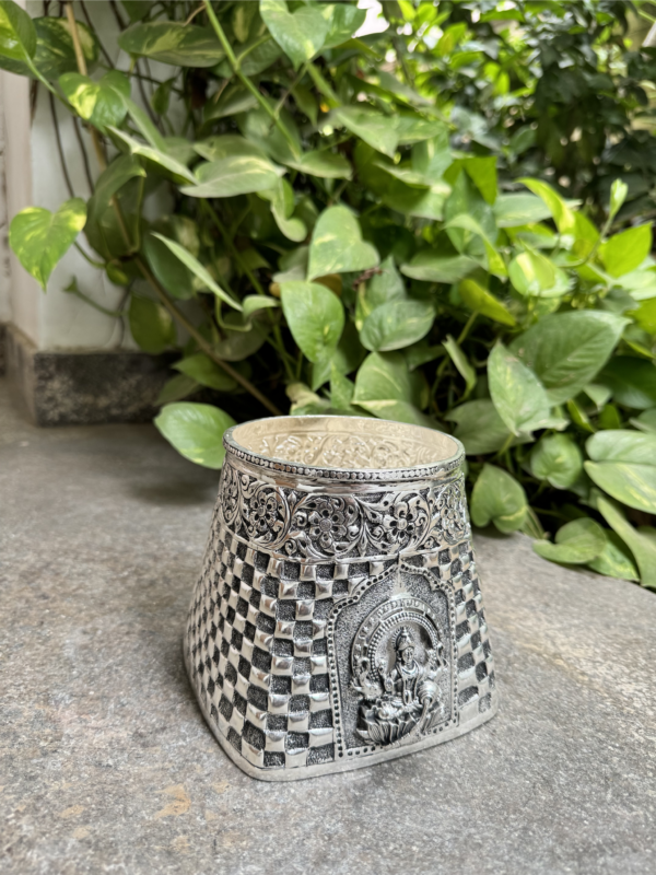 ANTIQUE GERMAN SILVER AKSHADHAYA KINNAM