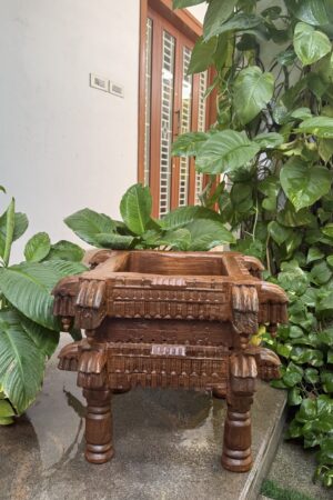 VINTAGE TEAK SALANI D
