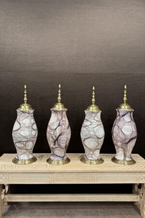 WHITE SCRAMBLE VASE