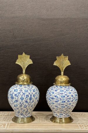 WHITE AND BLUE FLORAL VASE