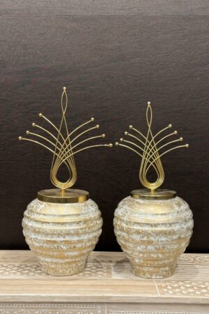 WHITE AND GOLD LEAF HEAD VASE