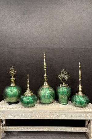 EMERALD GREEN VASE