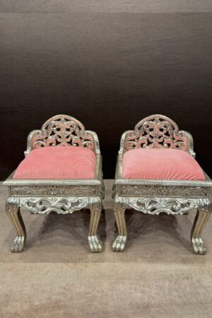 ANTIQUE PINK LOW SEATER