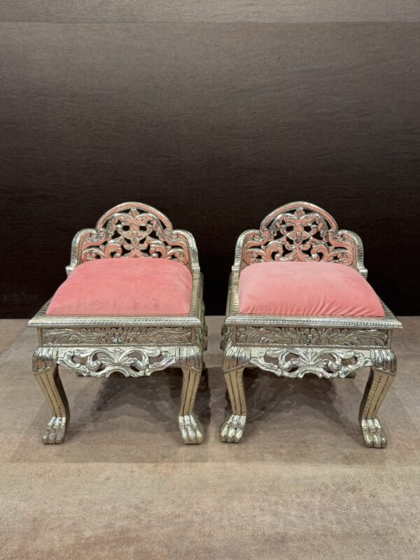ANTIQUE PINK LOW SEATER