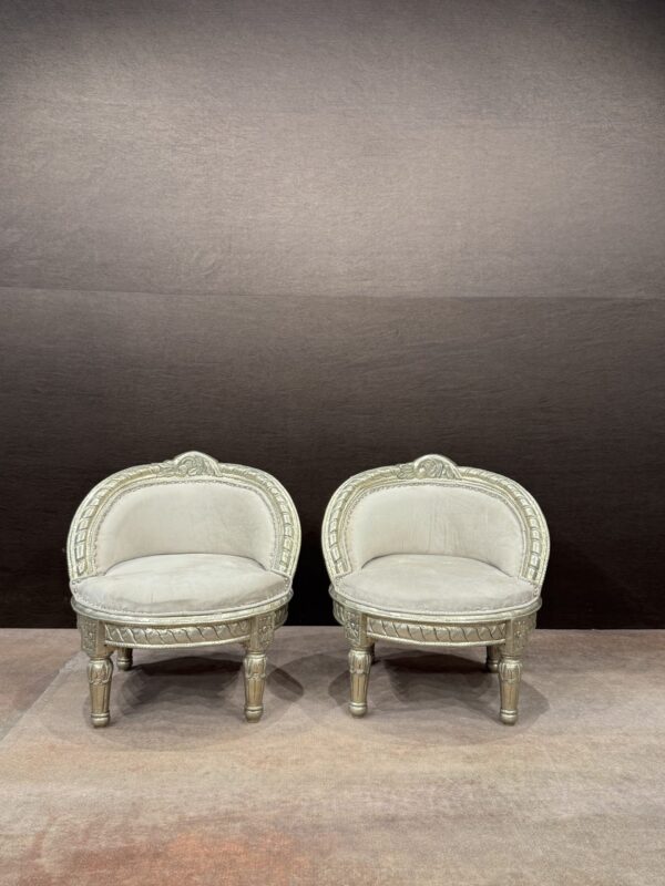 ANTIQUE SILVER LOW SEATER