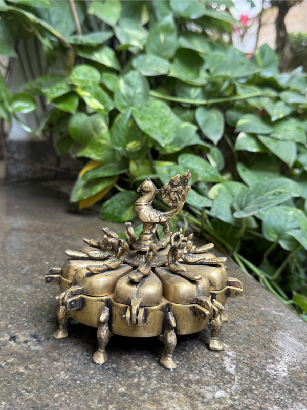 PEACOCK SPICE BOX