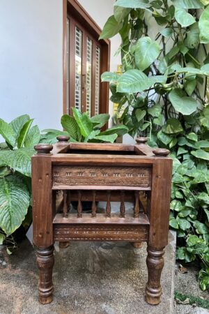 VINTAGE TEAK SALANI C
