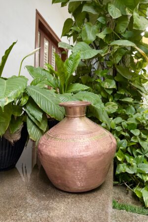 COPPER HAMMERED MATKA POT