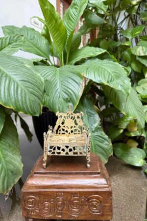 THRONE / SIMHASANAM