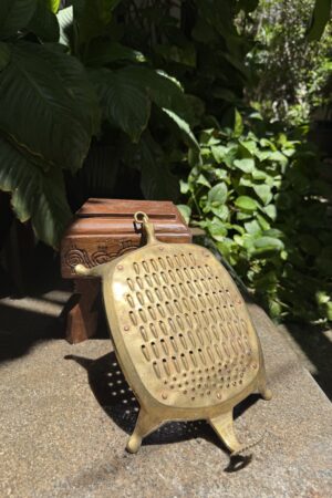 TORTOISE GRATER