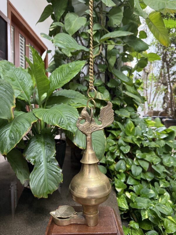 HANGING ANNAPAKSHI OIL VIZHAKKU / LAMP