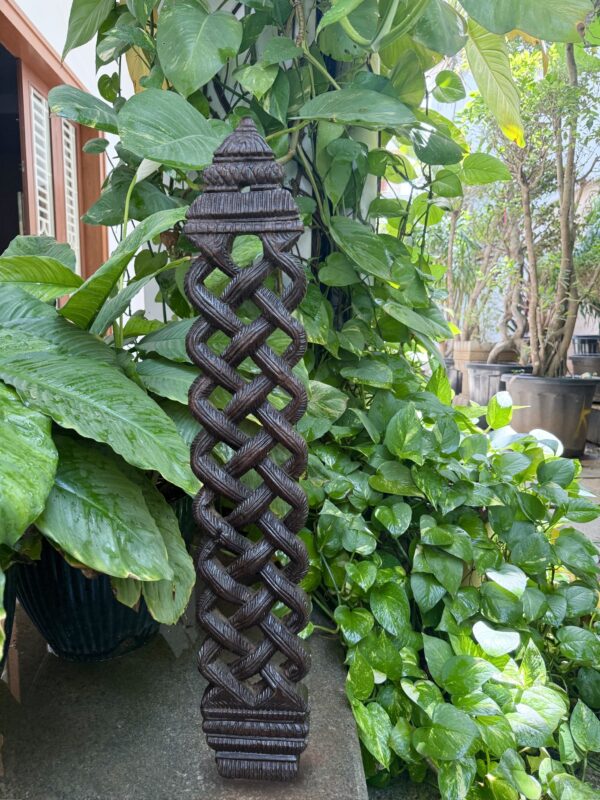 WOODEN BRAIDED SPOON STAND B