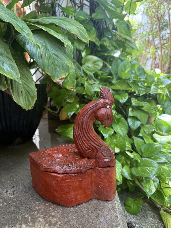 ROOSTER UPPU JAADI / WOODEN BOX