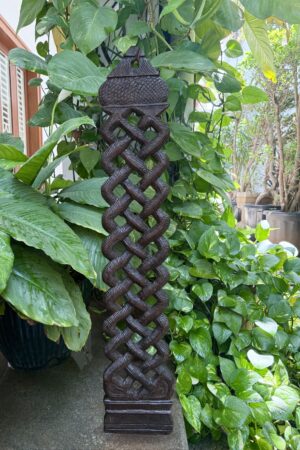 WOODEN BRAIDED SPOON STAND A